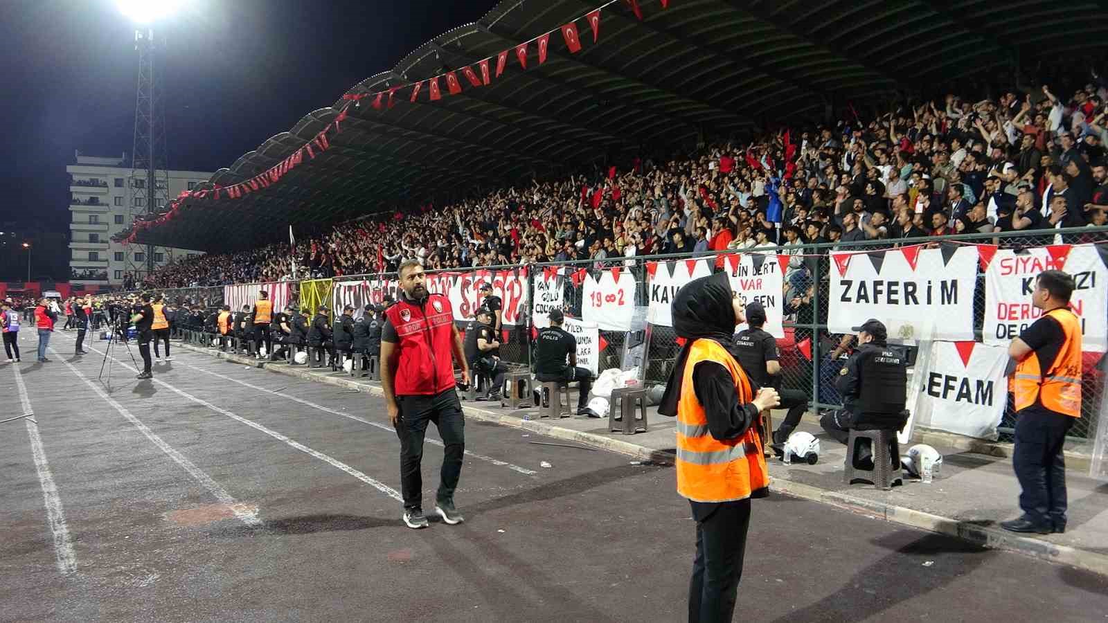 TFF 2. Lig: Vanspor FK: 4 - Elazığspor: 1