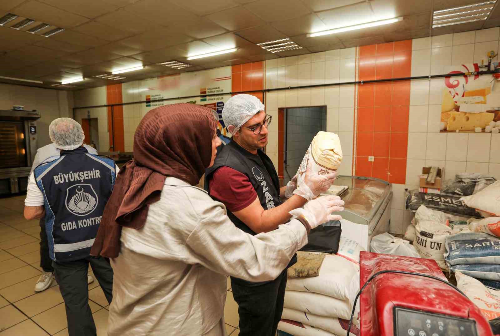 Van’da bayram öncesi gıda denetimleri sıklaştırıldı