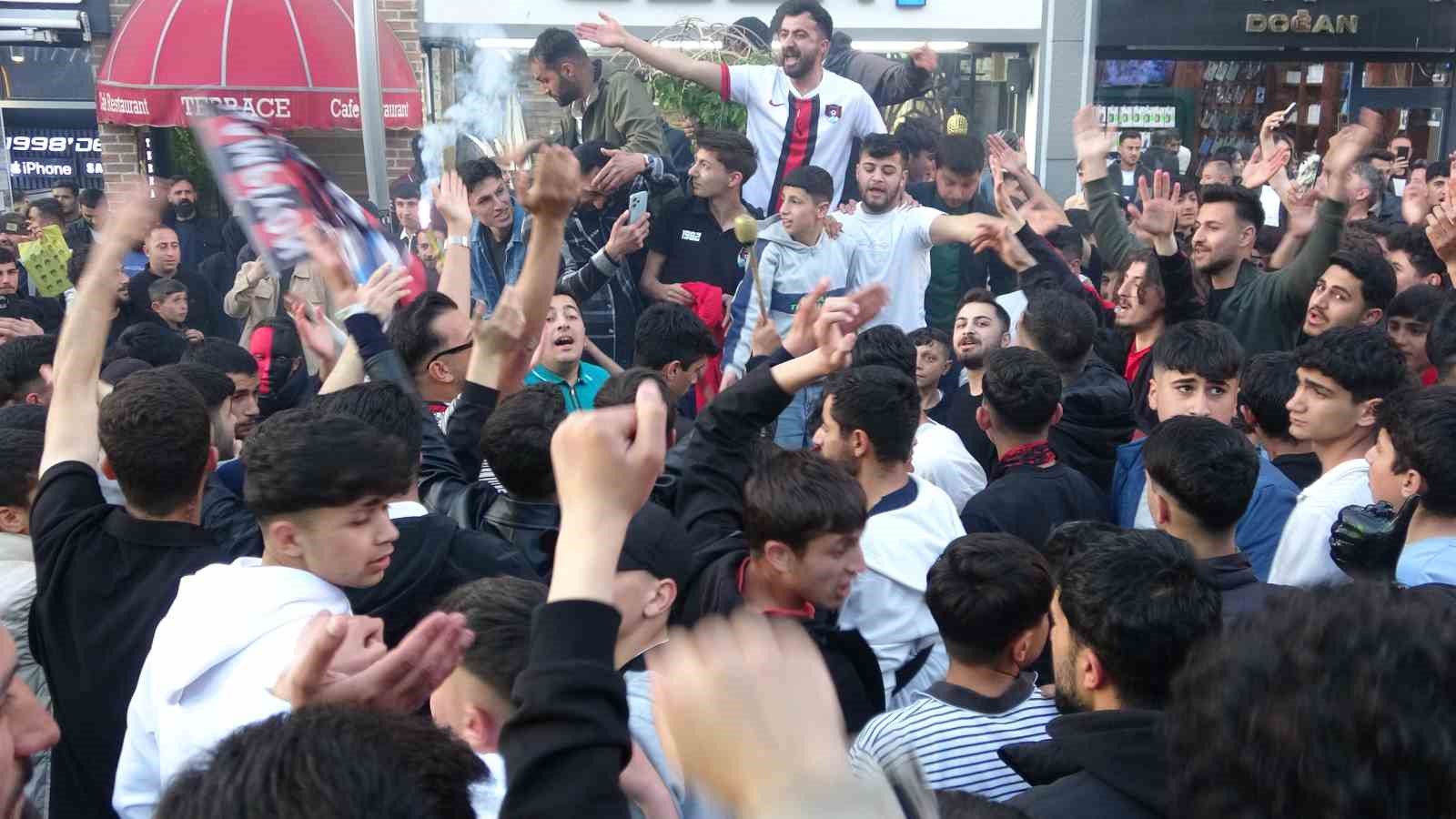 Vanspor taraftarının galibiyet coşkusu