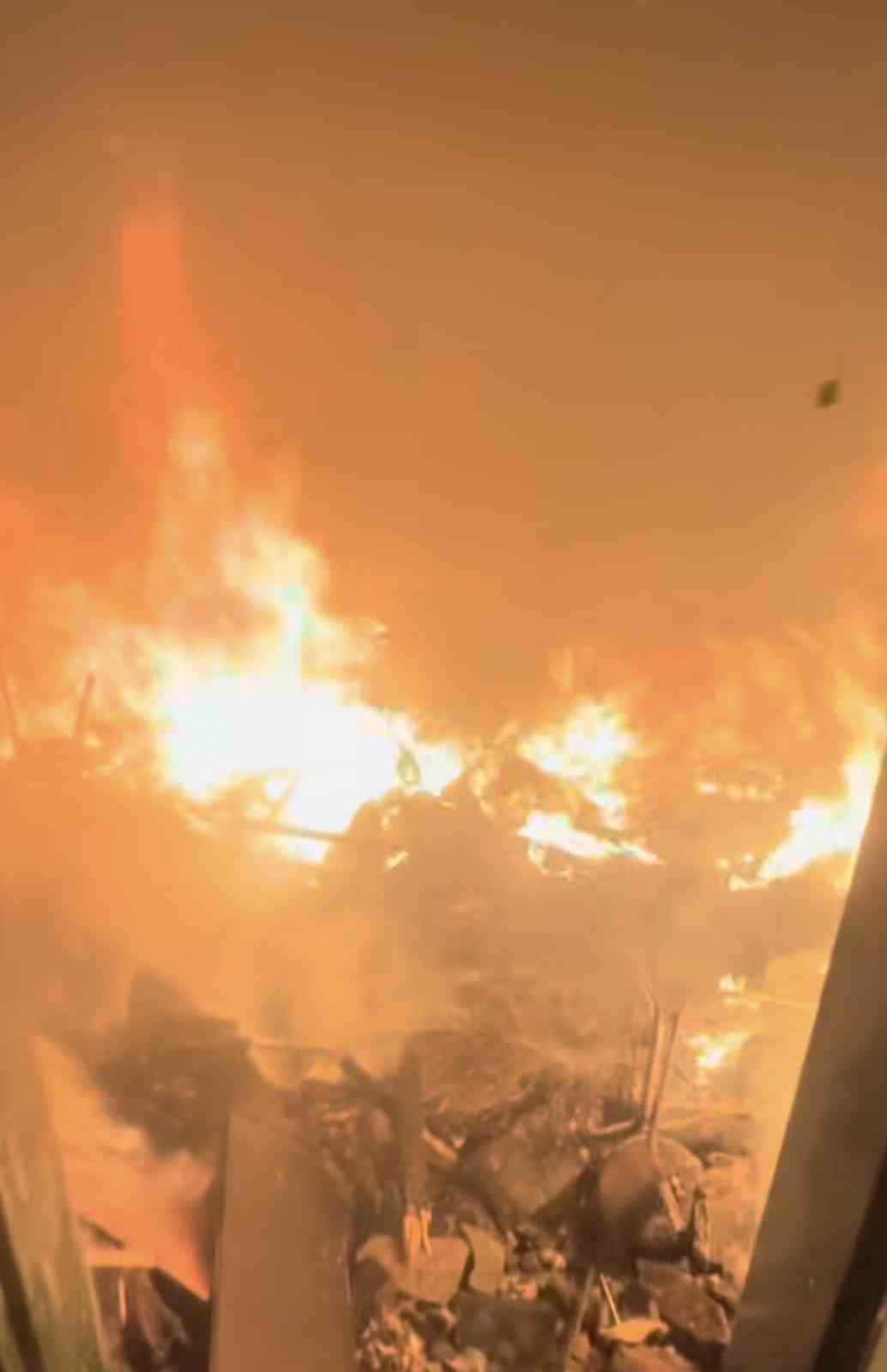 İsrail ordusu Gazze Şeridi’nde yerinden edilmiş sivillerin barındığı okulları vurdu: En az 20 ölü, onlarca yaralı