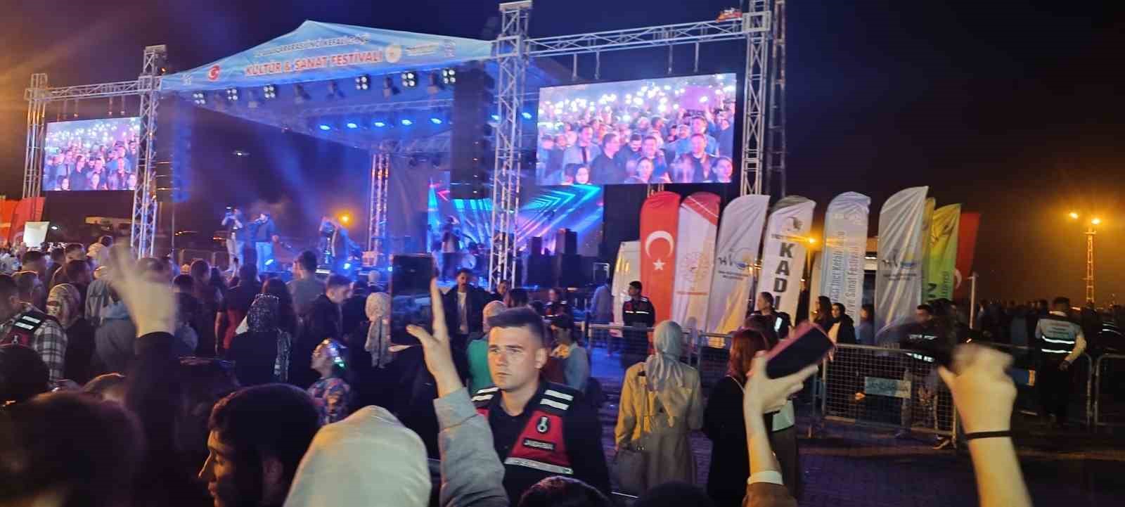 ‘İnci Kefali Göçü Kültür ve Sanat Festivali’ne yoğun ilgi
