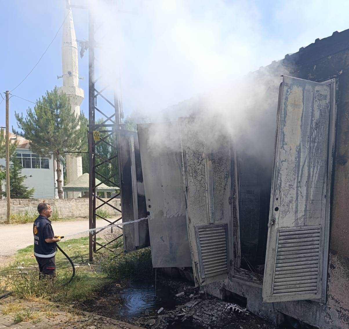 Erciş’te trafo yangını