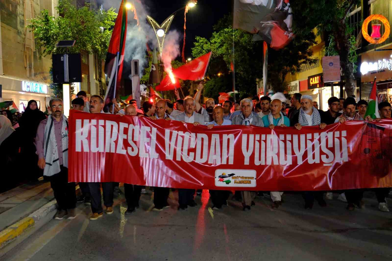 Van’da Gazze için küresel yürüyüş