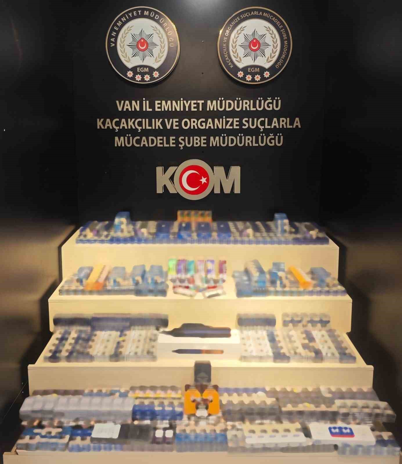 Van’da gümrük kaçakçılığı operasyonu