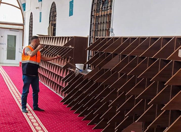 Van Büyükşehir Belediyesinden bayram temizliği çalışması