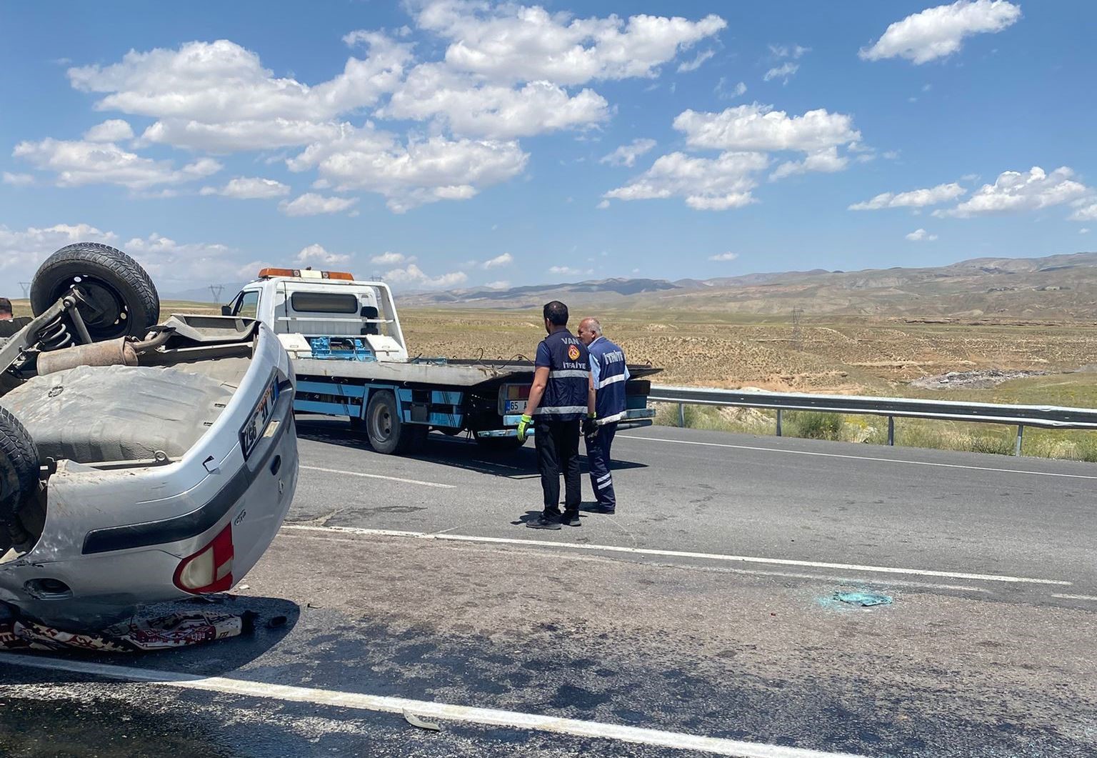Van’da otomobil takla attı: 1 ölü, 3 yaralı