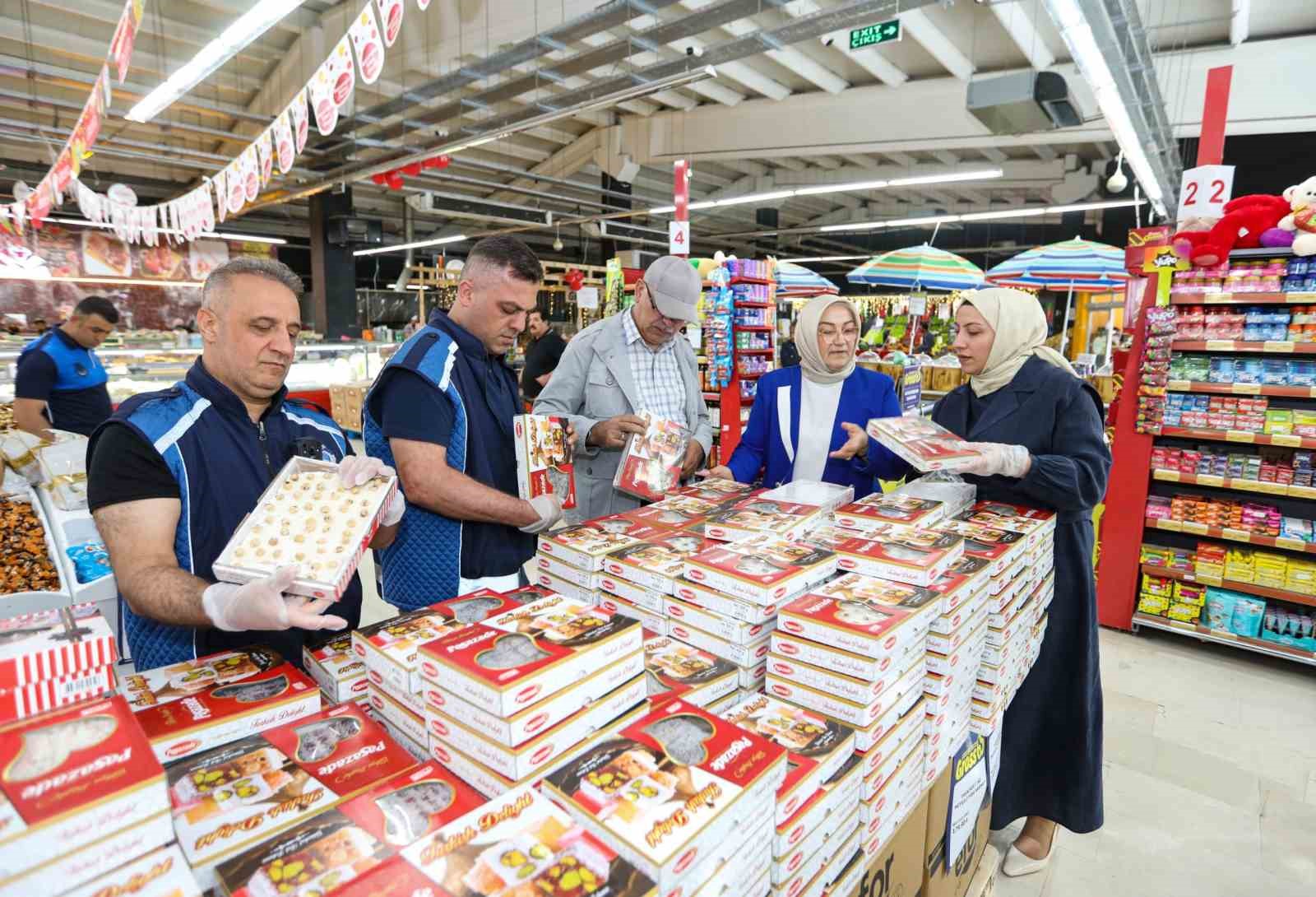 Van’da bayram öncesi denetim mesaisi devam ediyor