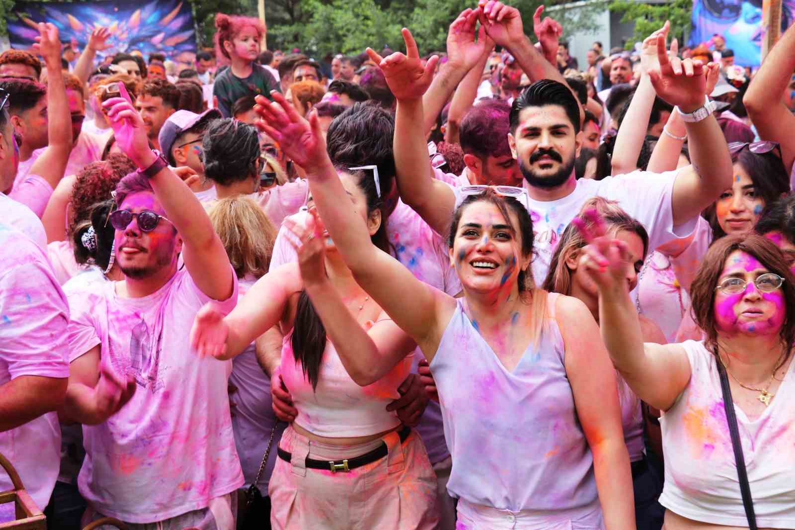 İranlılar bayramı Van’da geçiriyor