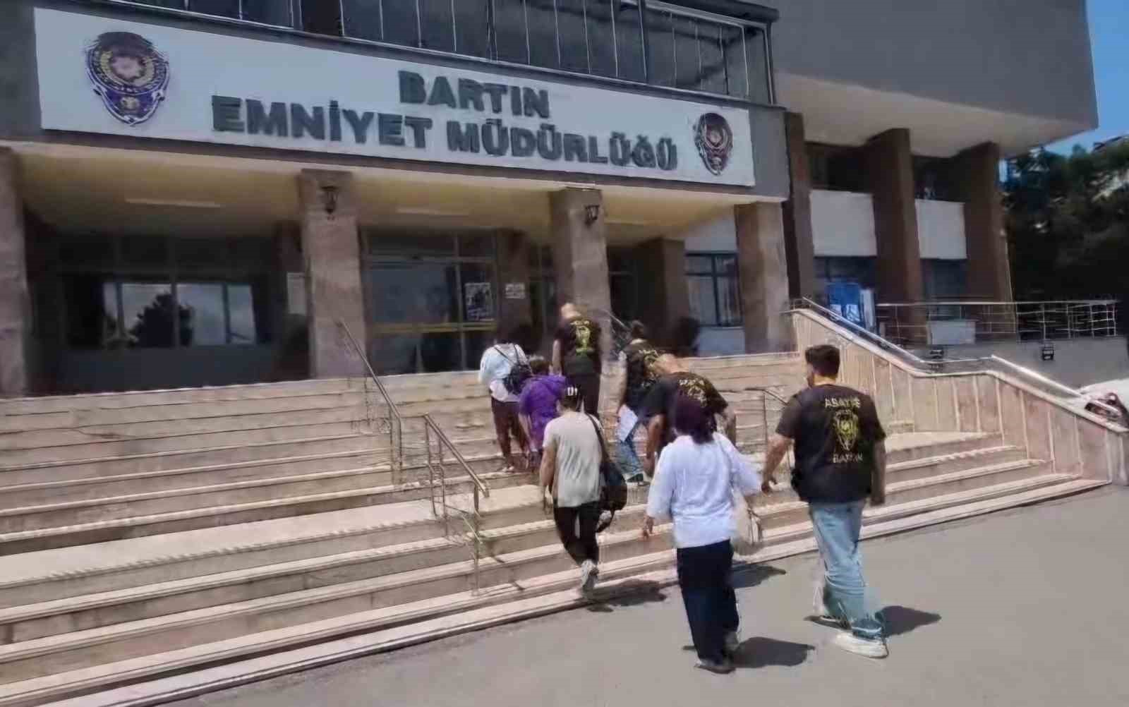Bartın ve Muğla’da 29 adrese fuhuş baskını