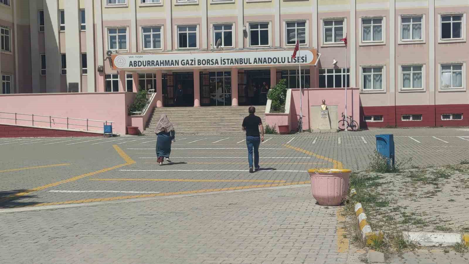 Van’da YKS maratonu TYT ile başladı