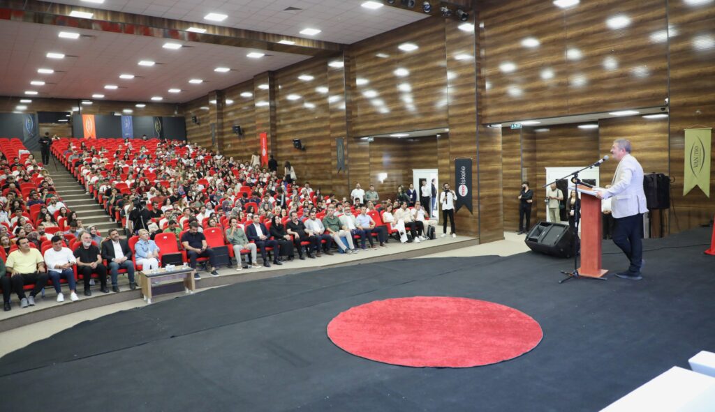 TEDx etkinliğinde Deneyimler Konuştu, Van Dinledi
