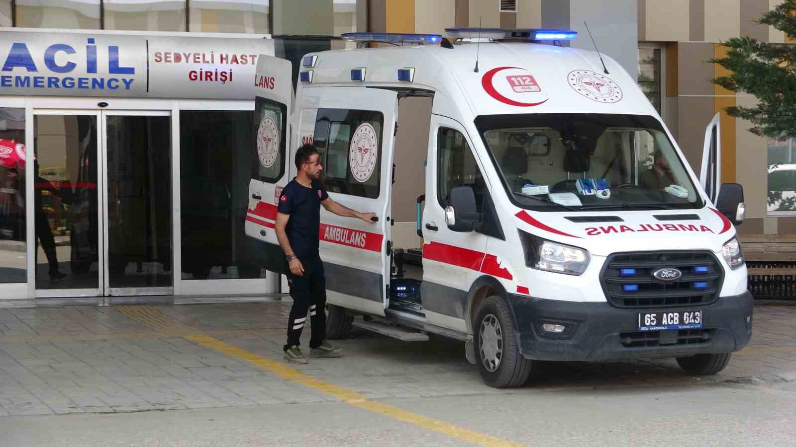 Van’da 144 ’acemi kasap’ hastanelik oldu