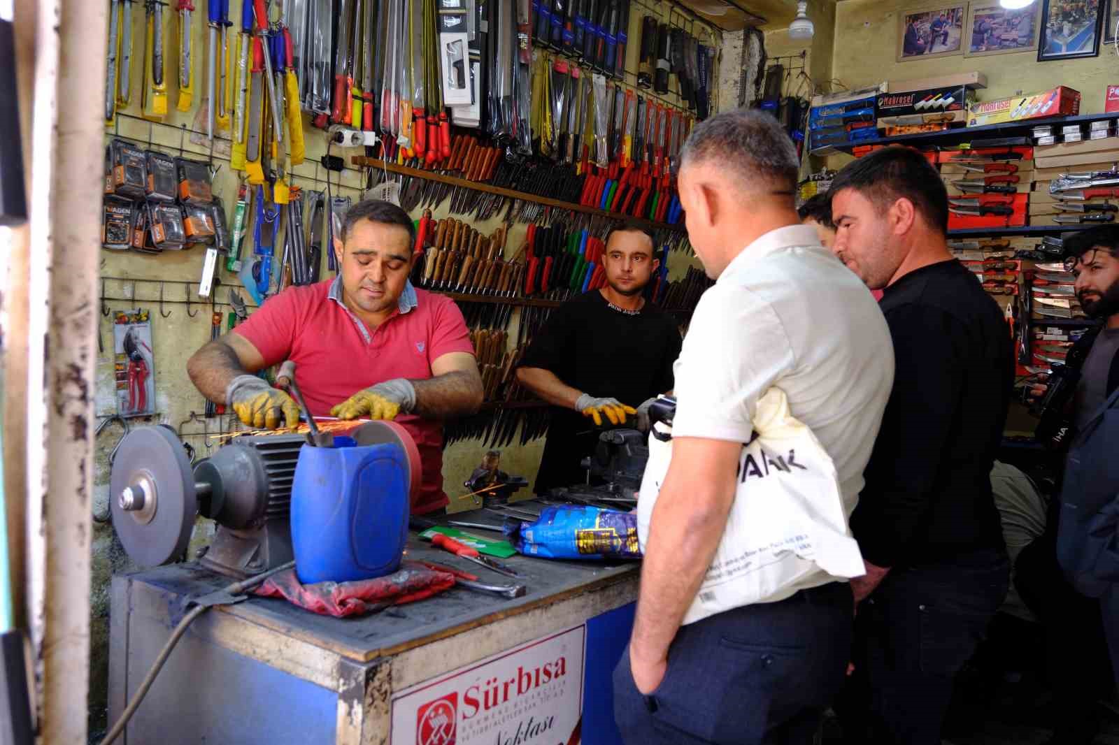 Kurban Bayramı öncesi bıçakçılarda yoğunluk arttı