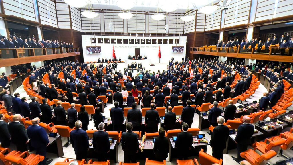 TBMM Başkanlık Üyleri Belli Oldu! Van'da Hangi İsimler Görev Aldı?