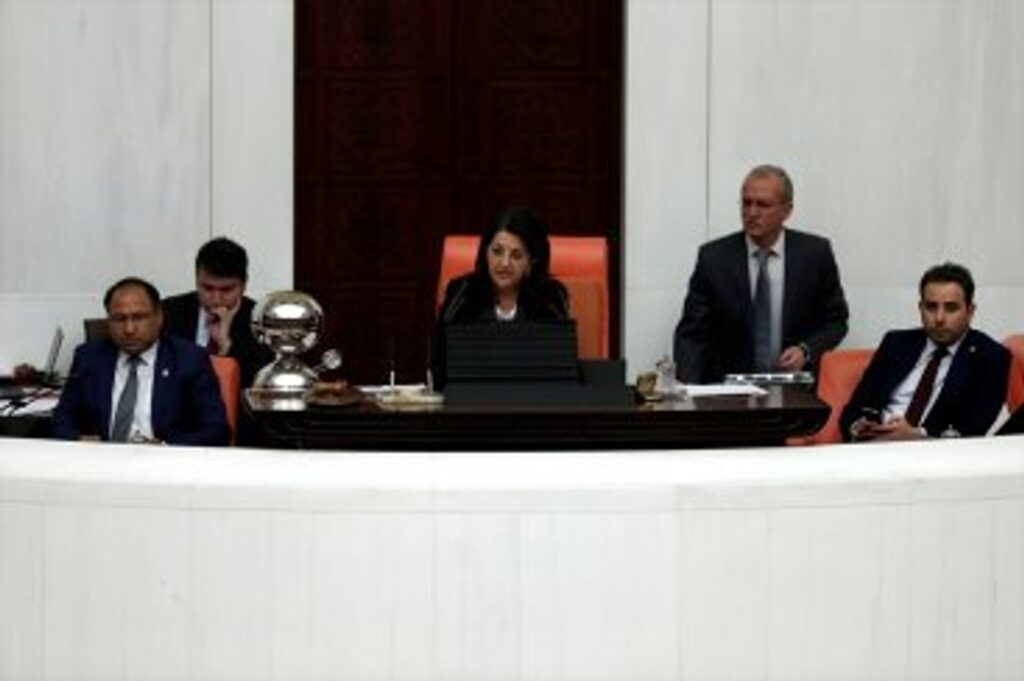 TBMM Başkanlık Üyleri Belli Oldu! Van'da Hangi İsimler Görev Aldı?