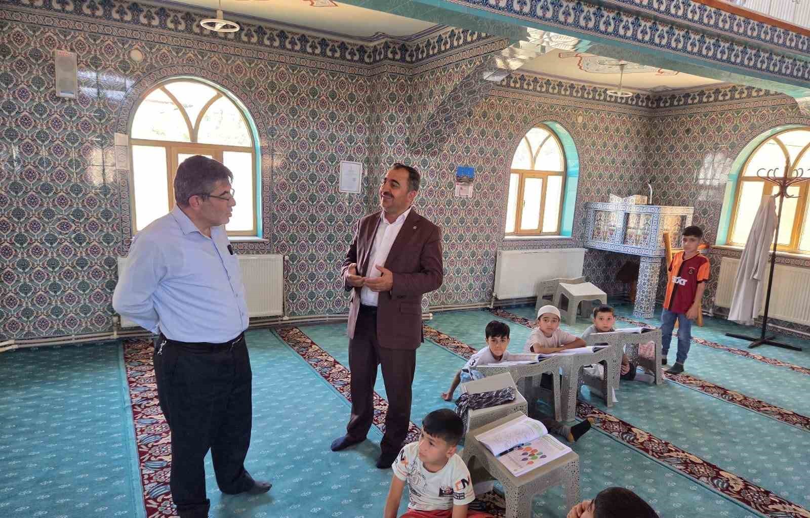 İpekyolu Müftüsü Tavlaşoğlu’dan Kur’an kurslarına ziyareti