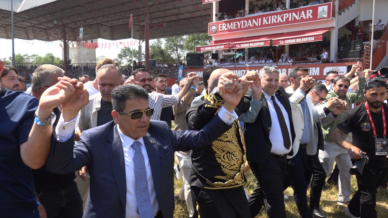 664. Kırkpınar başpehlivanı Orhan Okulu oldu