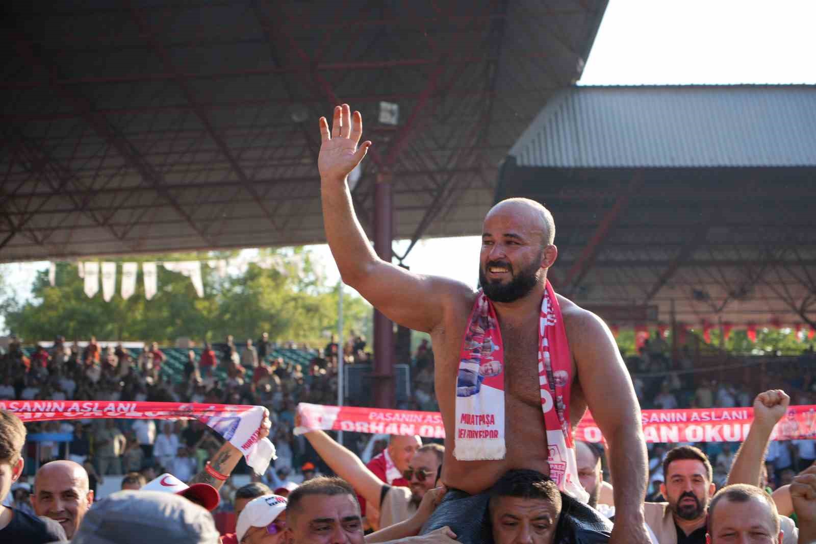 664. Kırkpınar başpehlivanı Orhan Okulu oldu
