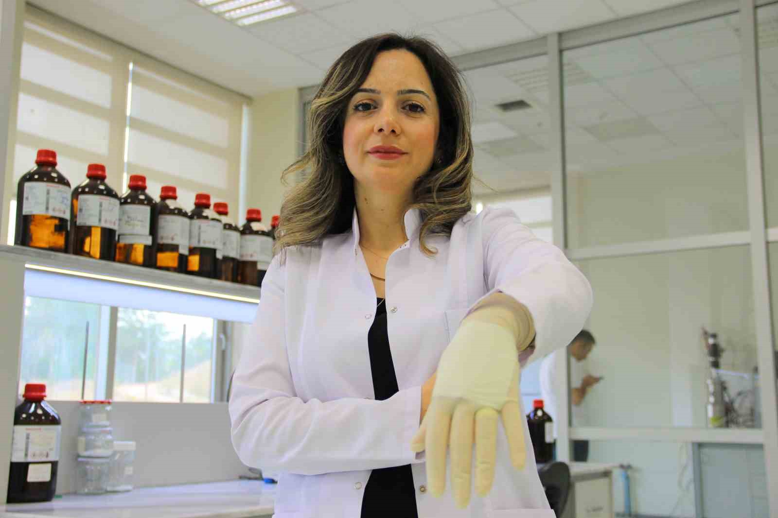 Türk bilim insanları geliştirdi: Bu eldiven sağlık alanında çığır açacak