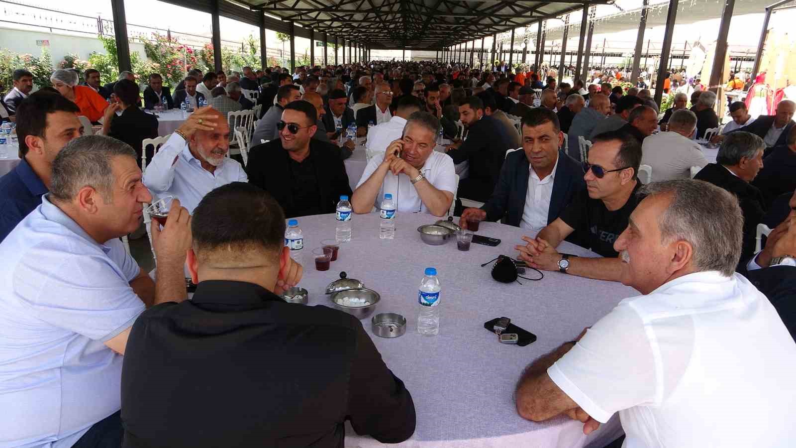 Mahmedpiran Aşireti’nden örnek takı töreni