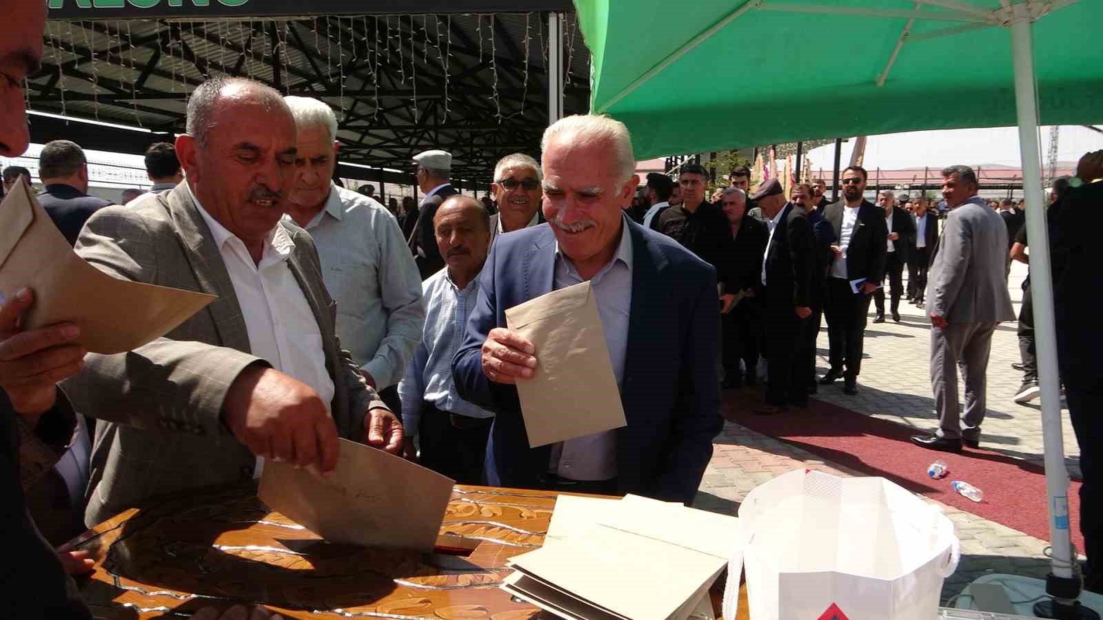 Mahmedpiran Aşireti’nden örnek takı töreni