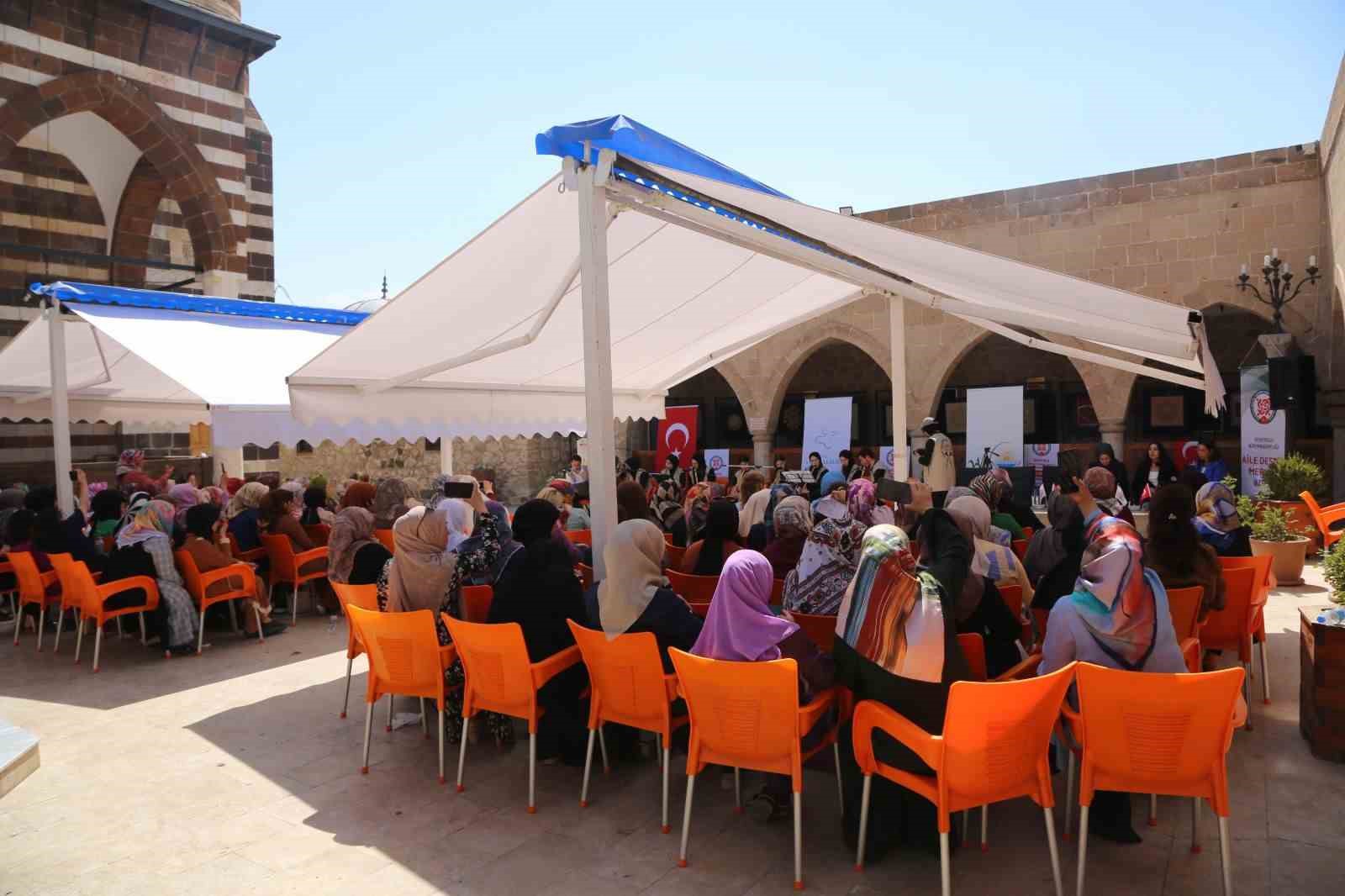 Van Büyükşehir Belediyesinin ney konseri beğeni topladı