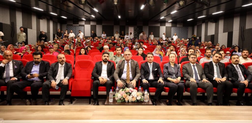 Van’ın Şehir Hafızası Panelinde Neler Konuşuldu