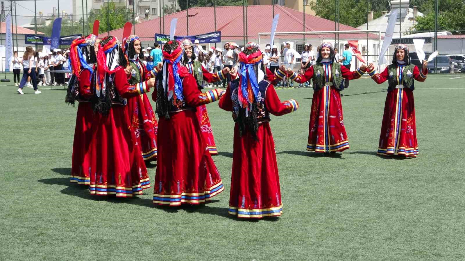 Van’da yaz spor okulları başladı