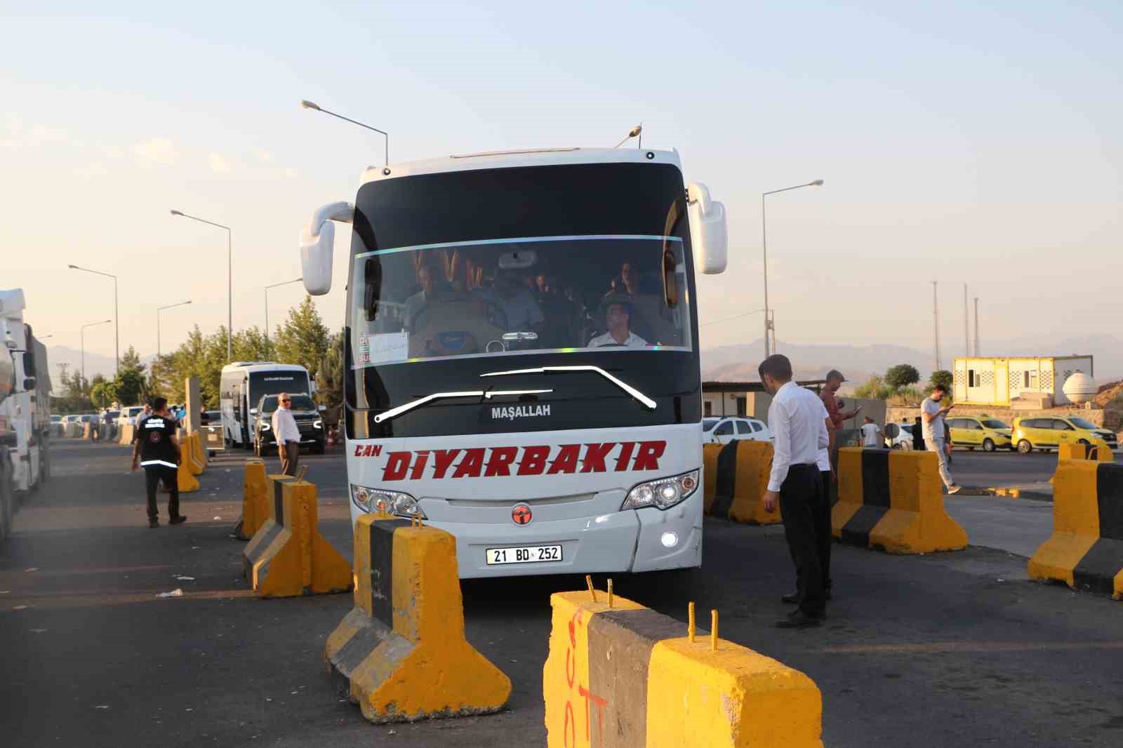 Terör örgütü PKK’nın silah bırakma programını takip edecek heyet Irak’a geçiş yaptı