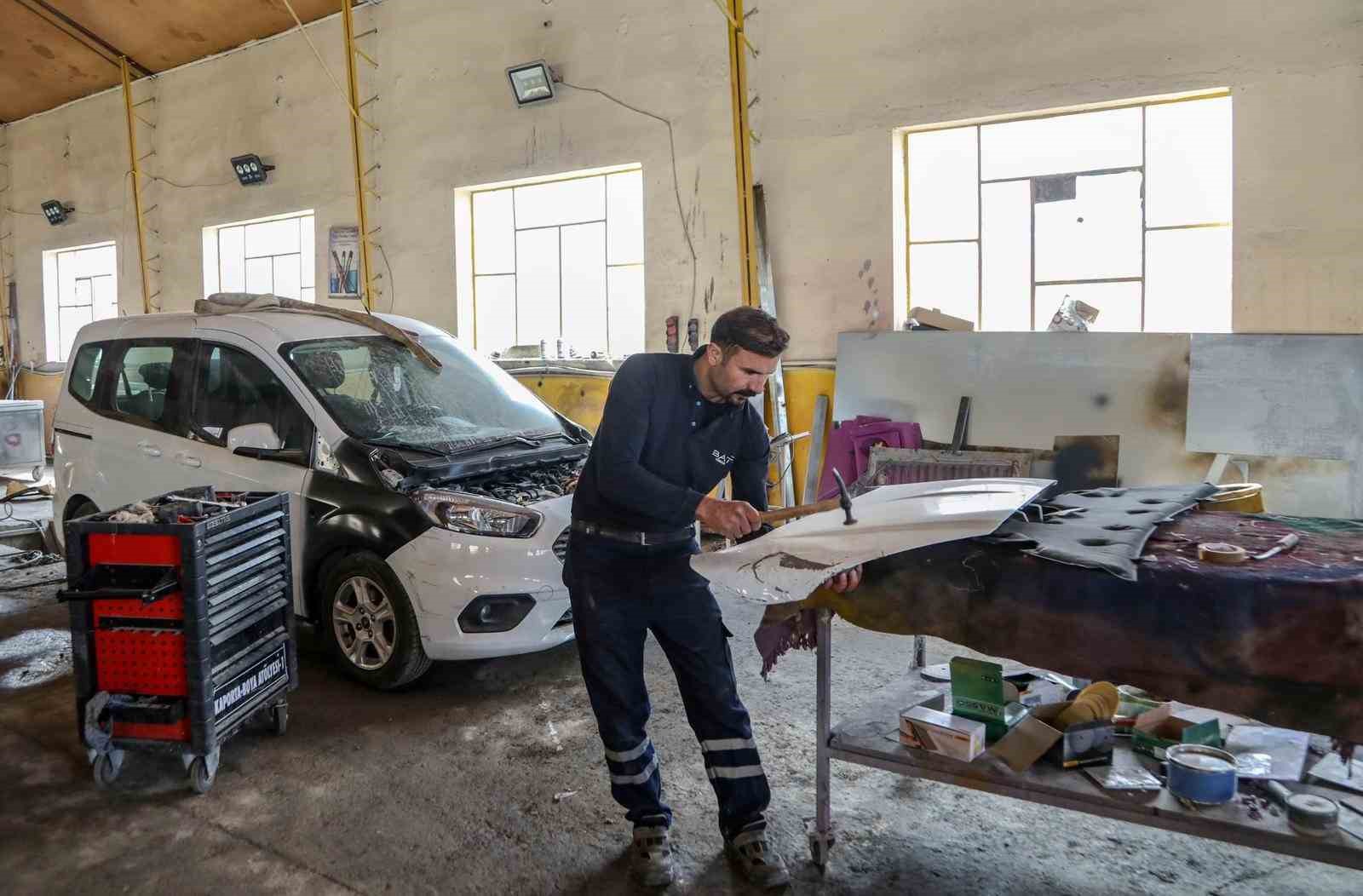 Van Büyükşehir Belediyesi 7 ayda 7 bin 180 bakım onarım işi yaptı