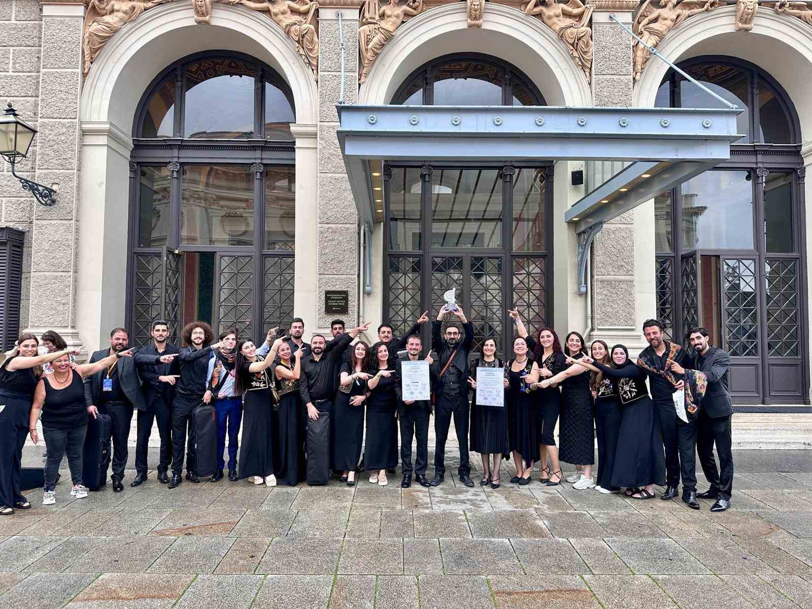 Van YYÜ Akademik Orkestrası Viyana’da sahne aldı