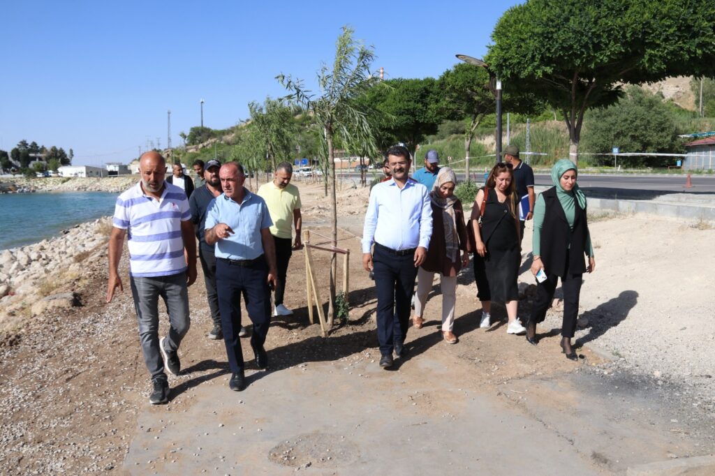 Edremit Sahilindeki Modern Mesire Alanı Projesi başladı