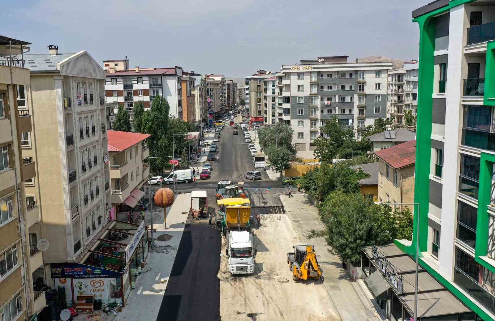 Eski Cezaevi Caddesi’nde asfalt serimine başlandı