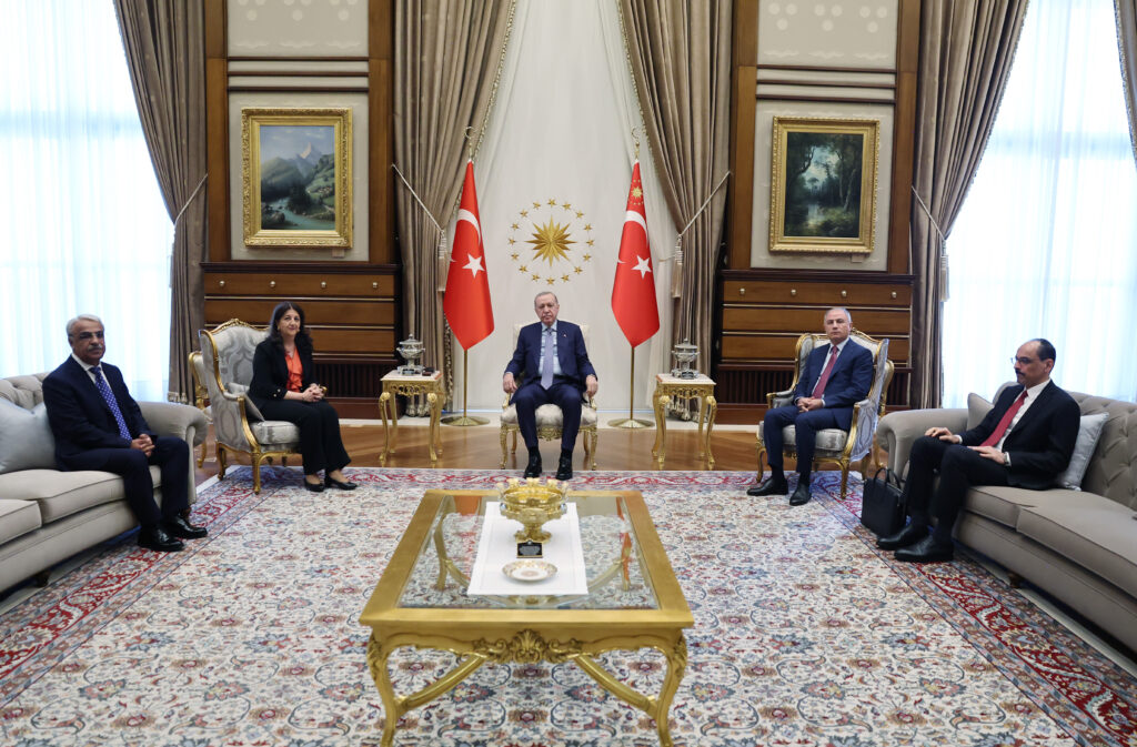 Erdoğan' la DEM Parti'nin Toplantısı 1 Saat Sürdü!