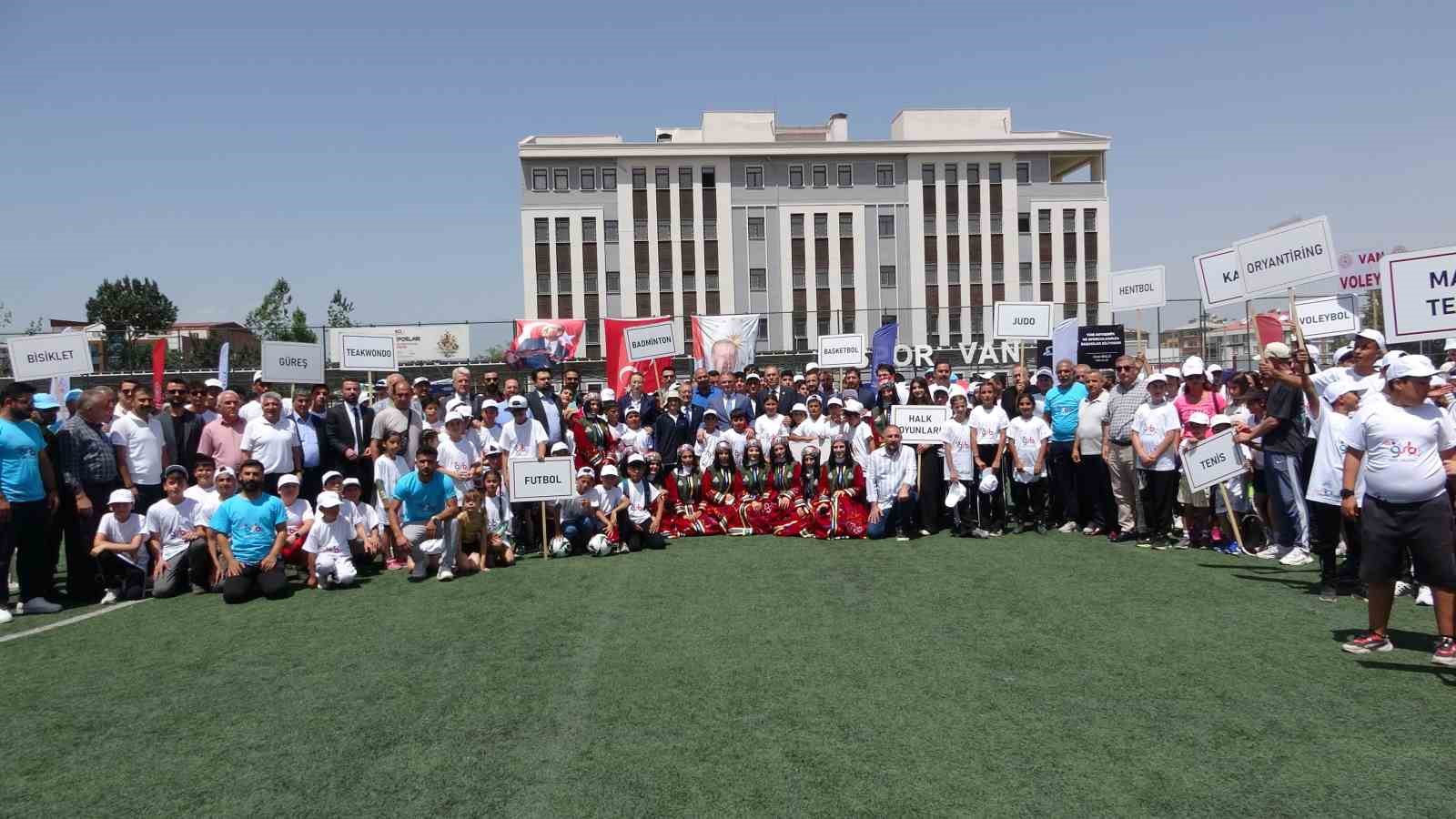 Van’da Gençler Sporla Dolu Bir Yaz Geçirecek!