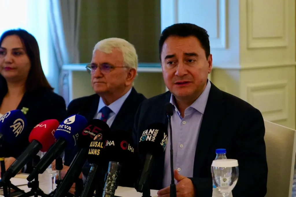 Babacan’ın Van konuşması gündem oldu