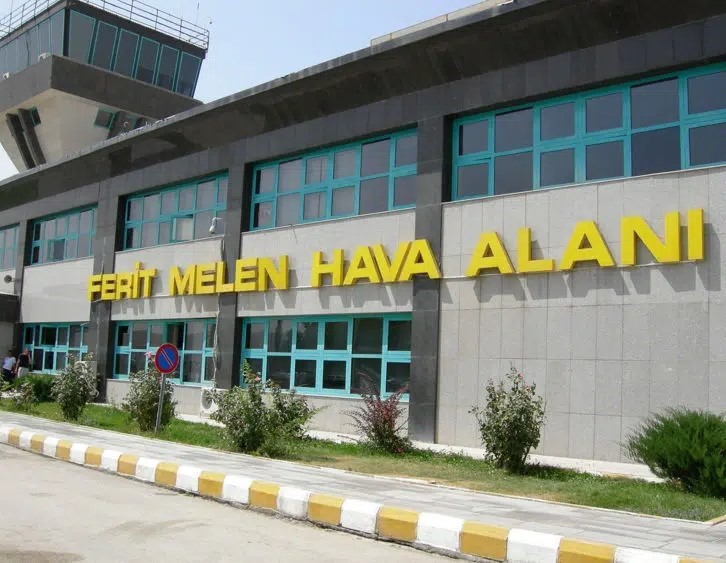 Van’da havalimanının kapatılması turizmcileri tedirgin ediyor