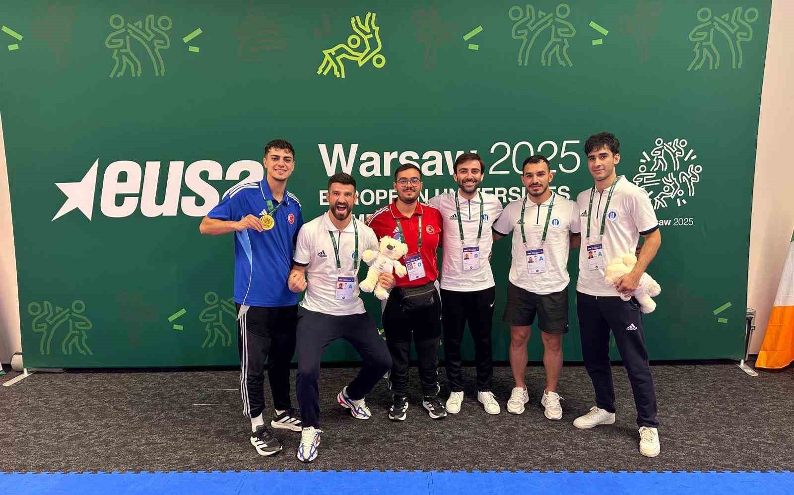 Vanlı Kickbokscu Avrupa şampiyonu oldu