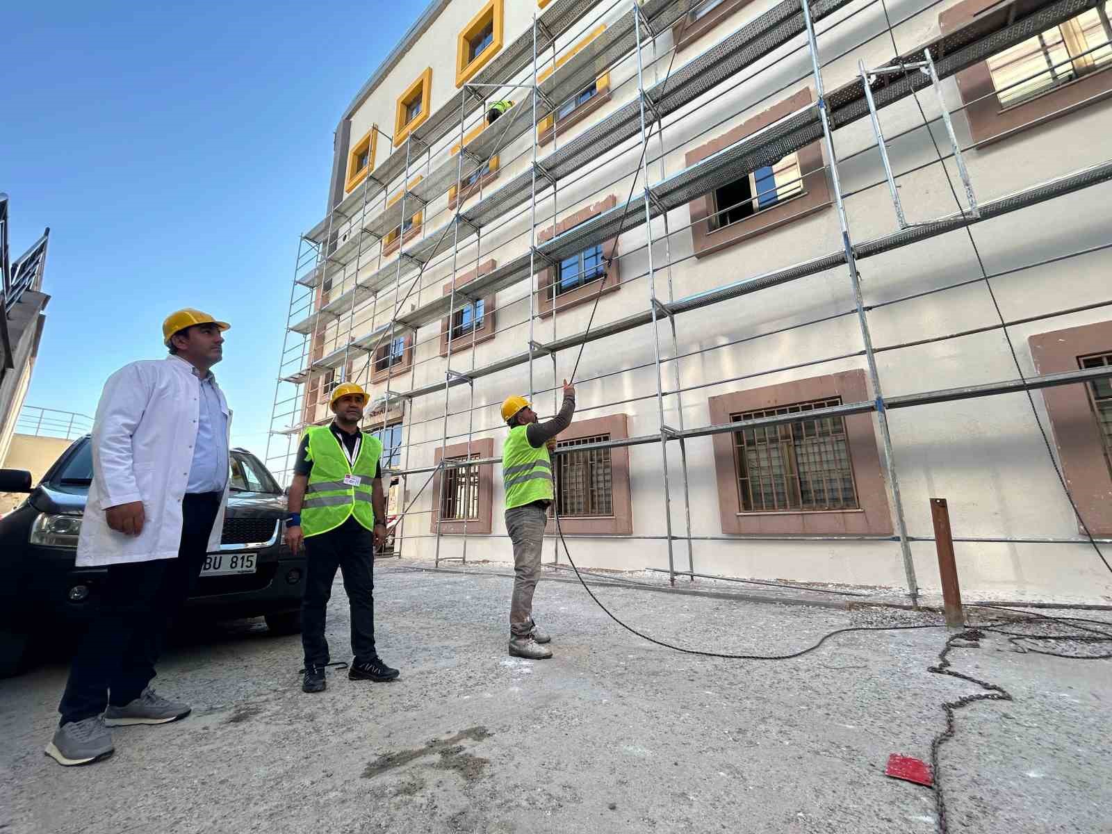 Van Eğitim ve Araştırma Hastanesi daha modern bir görünüme kavuşuyor