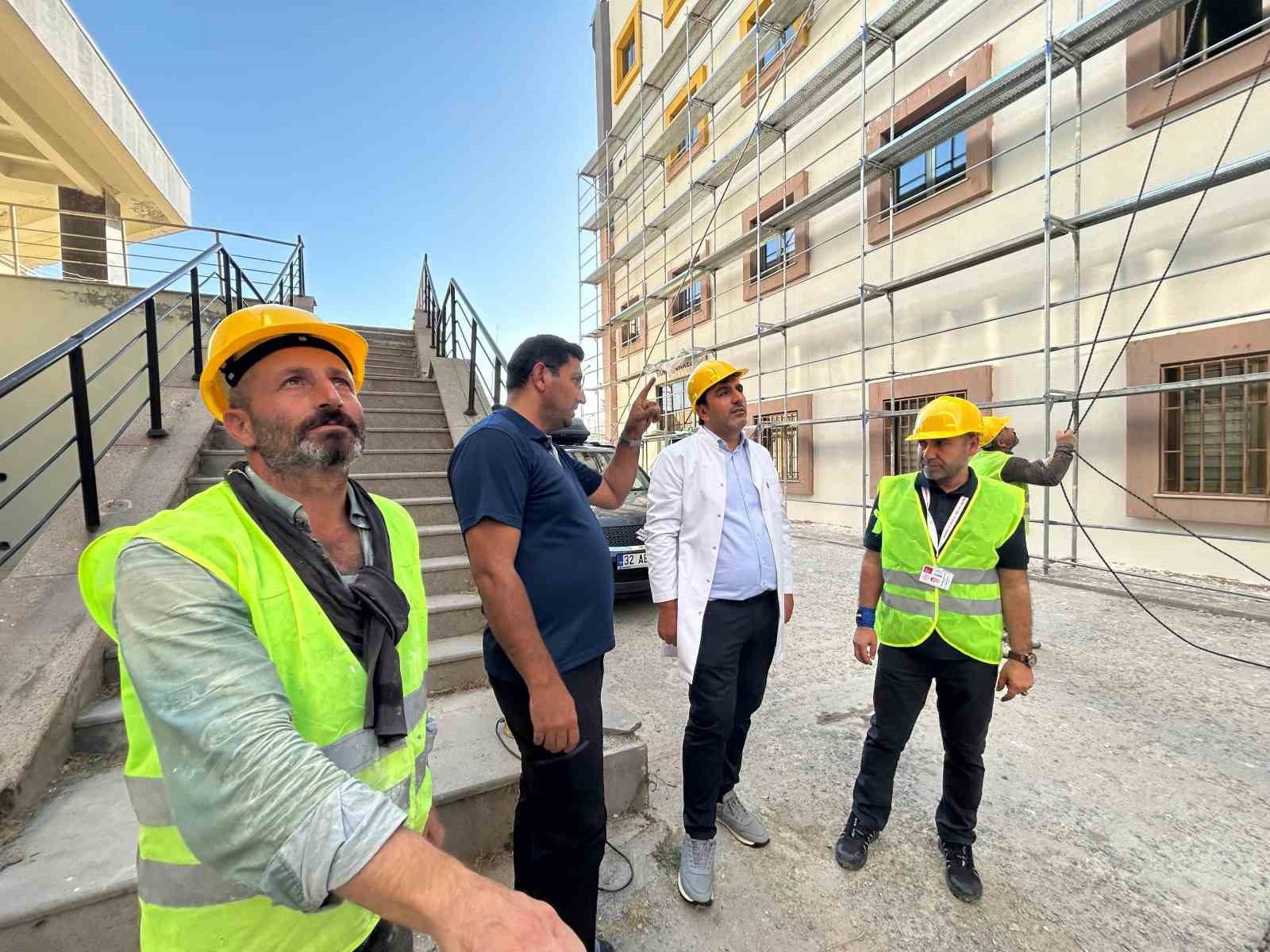 Van Eğitim ve Araştırma Hastanesi daha modern bir görünüme kavuşuyor