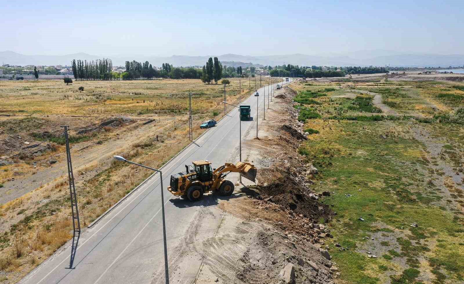 Van Gölü Sahil Yolu’nda sona gelindi