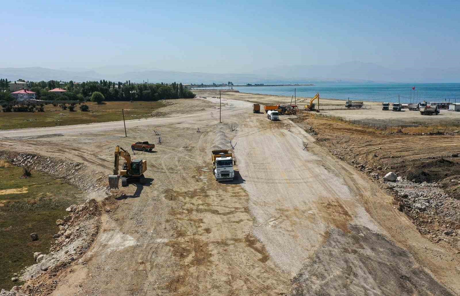 Van Gölü Sahil Yolu’nda sona gelindi