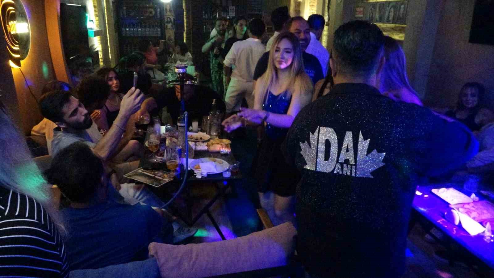 İranlılar Van’da hem eğleniyor hem eğitim görüyor