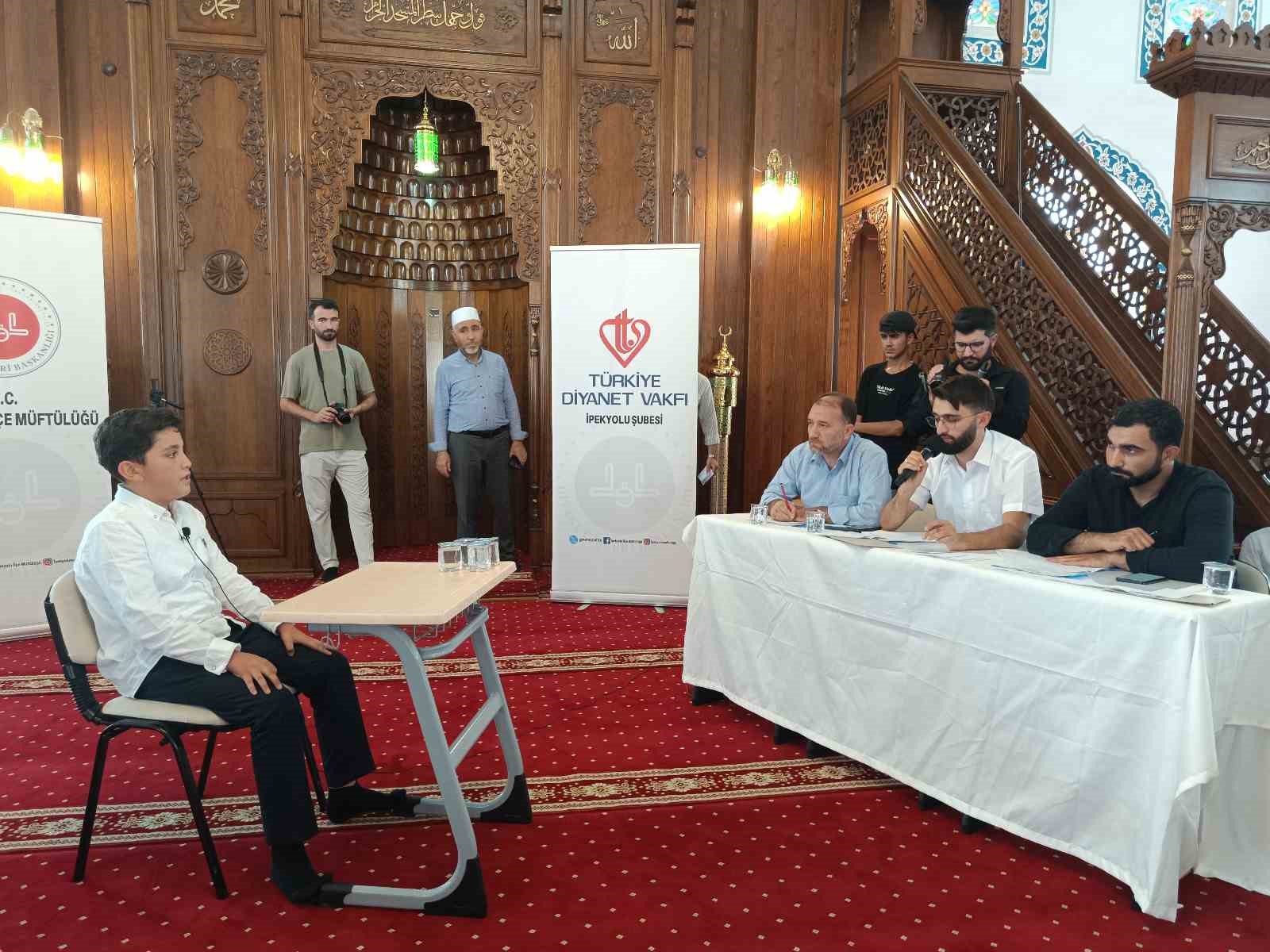 İpekyolu’nda yaz Kur’an kursları kapanış programı coşkusu