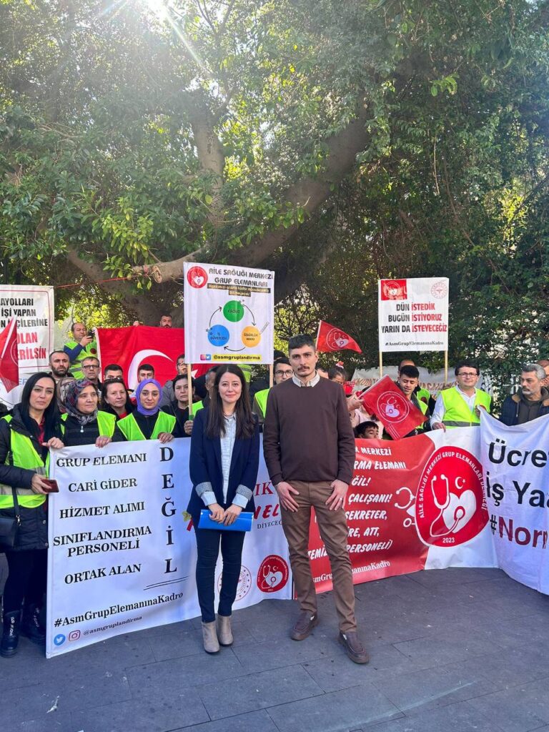Van Aile Sağlığı Merkezi Grup Elemanlarından ‘Kadromuz Verilsin’ Çağrısı