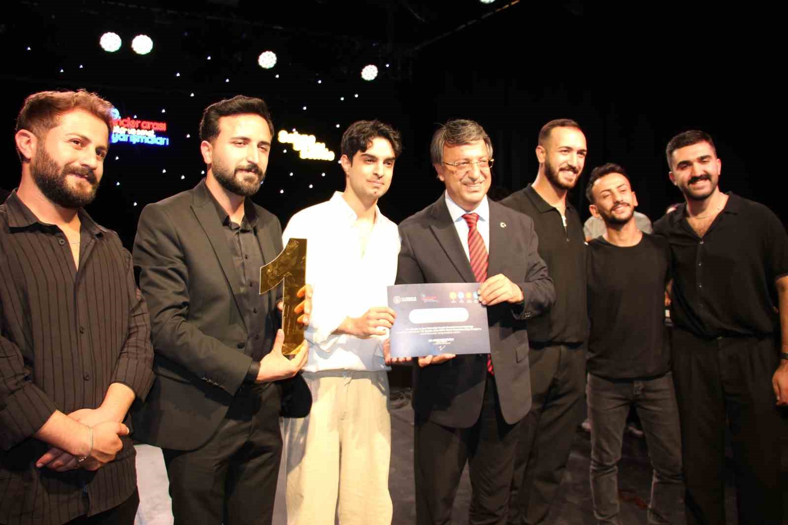 Yarışmacılar performanslarıyla hayran bıraktı