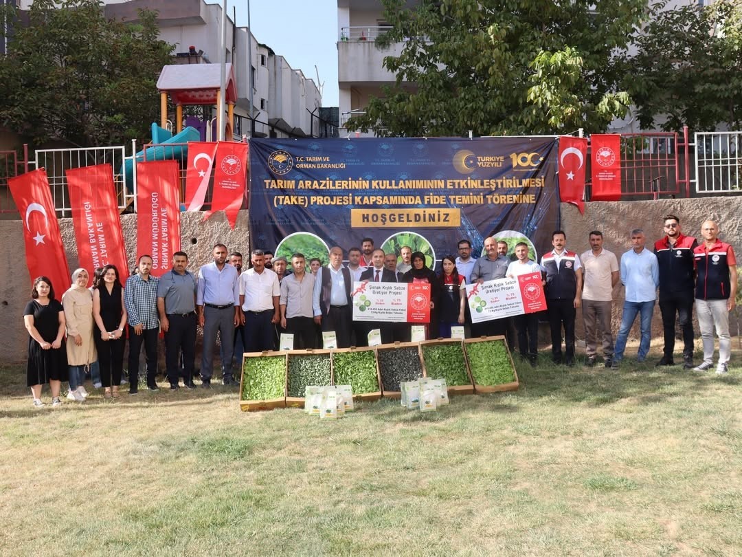 Şırnak’ta TAKE Projesi kapsamında üreticilere fide ve tohum desteği