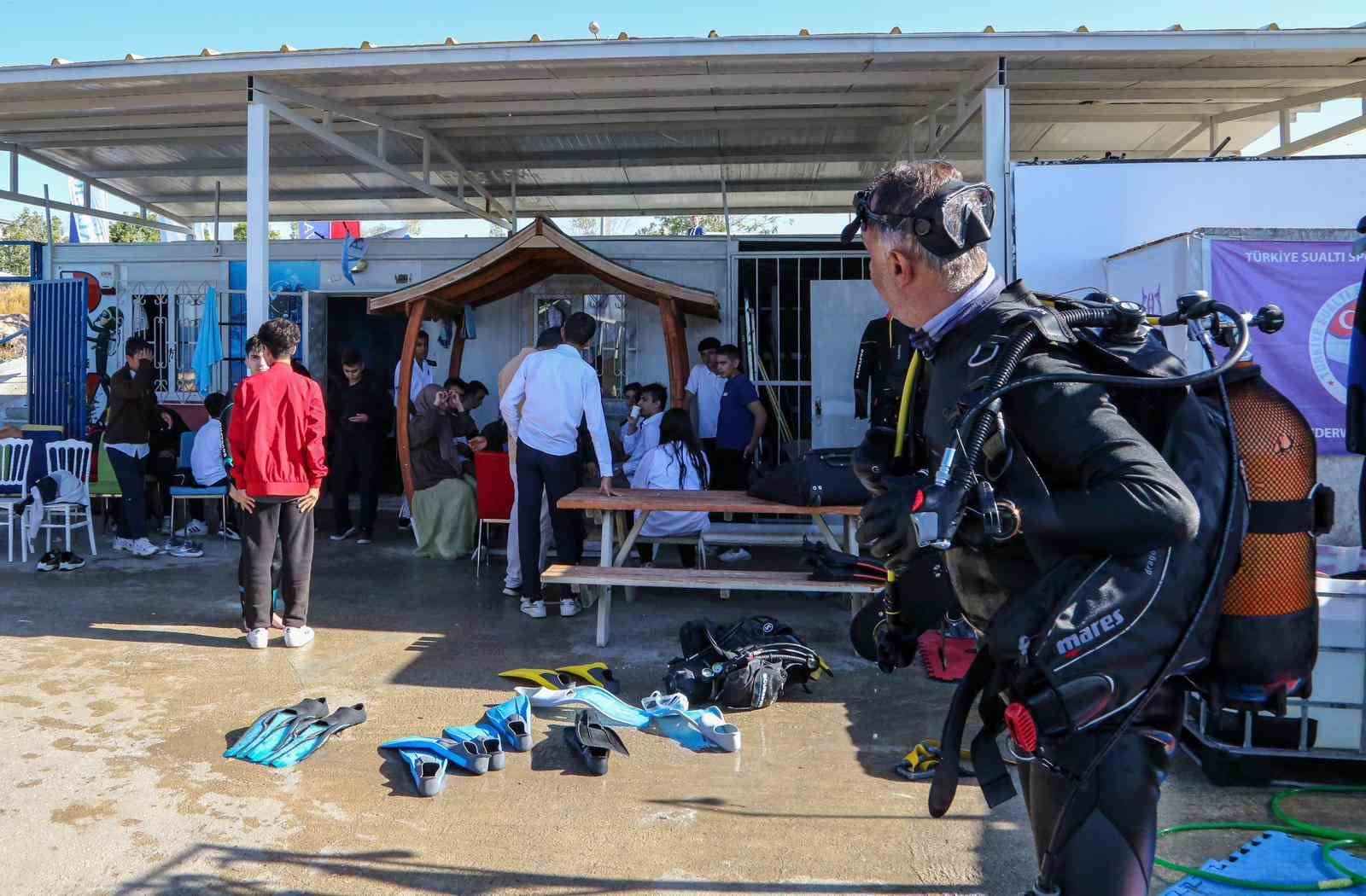 Van Gölü’nün altındaki zenginlik çocuklarla keşfediliyor