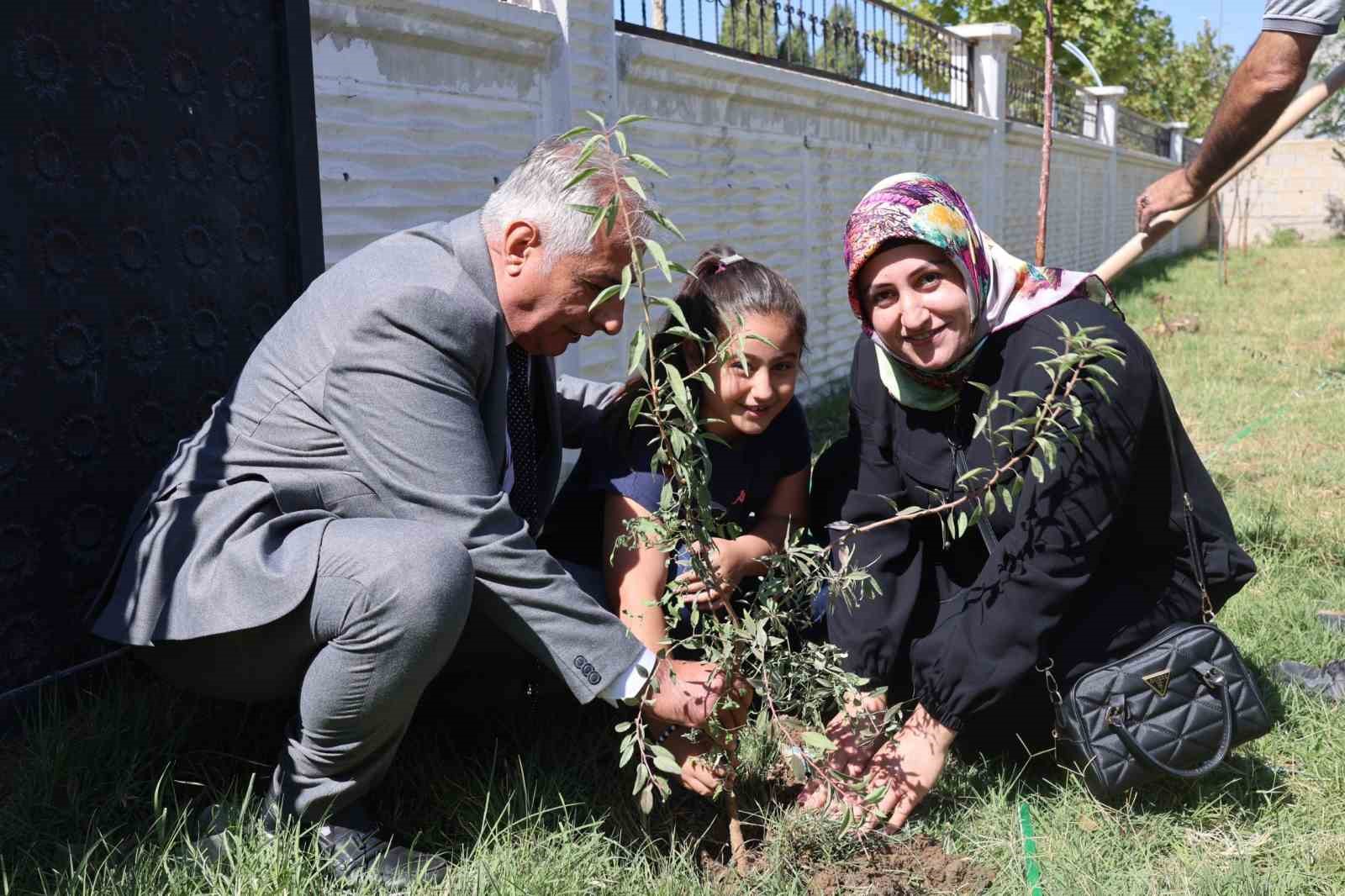 Van’da öğrenciler geleceğe nefes oluyor