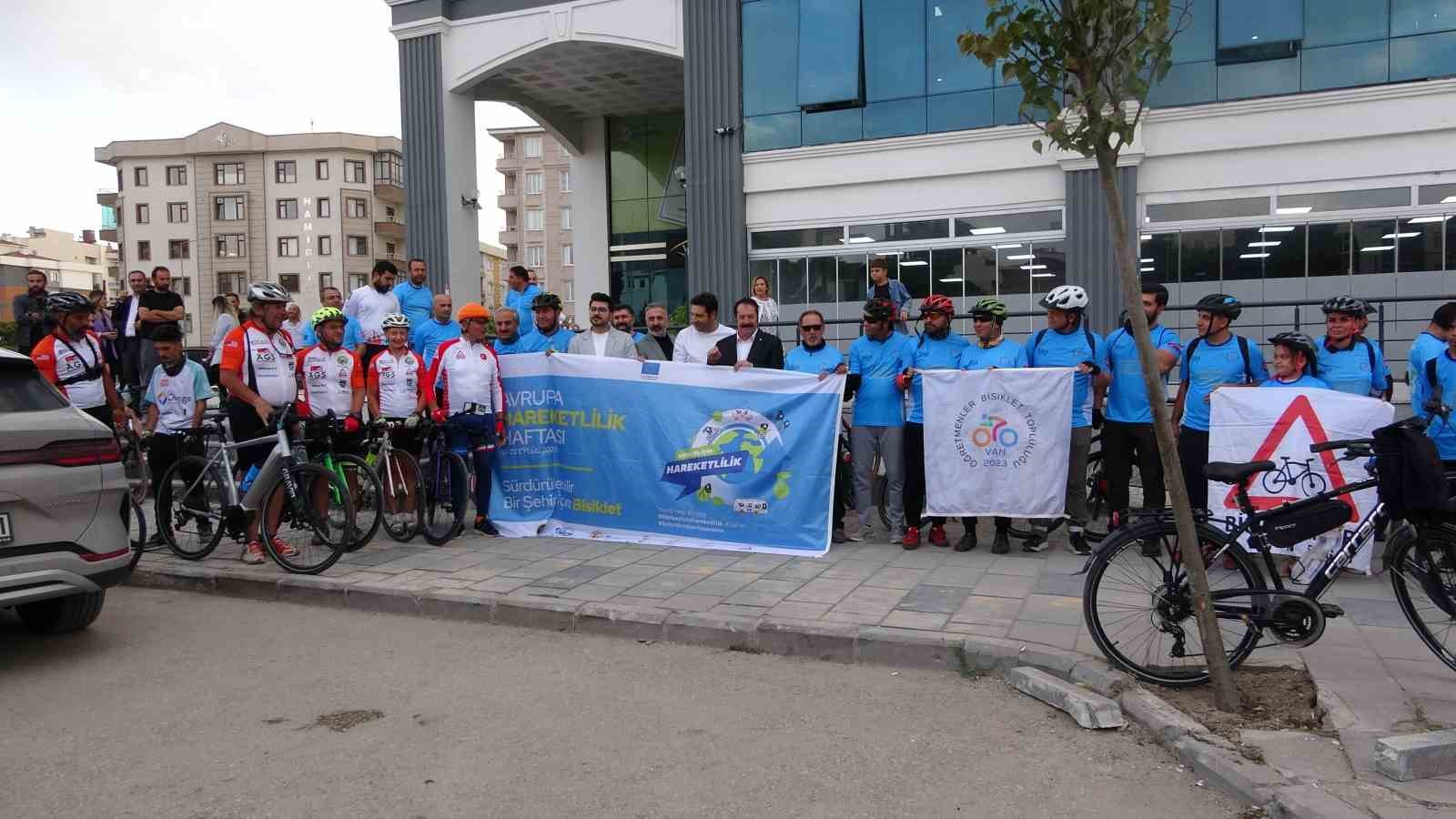 Van’da bisikletliler Avrupa Hareketlilik Haftası için pedal çevirdi